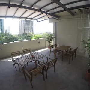 Triple 2 3*, Singapore Singapore